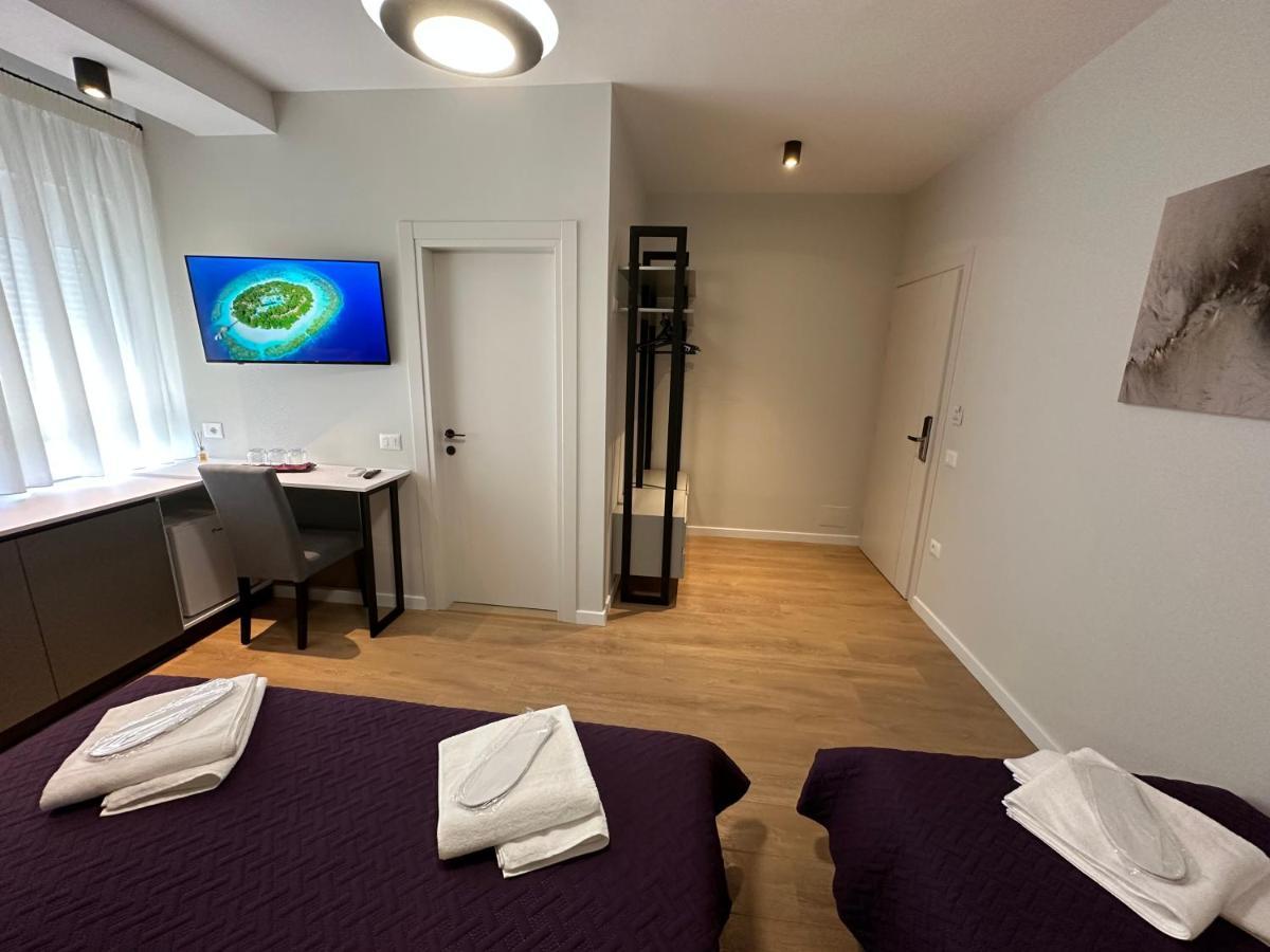 Soin Rooms Tirana Exterior photo