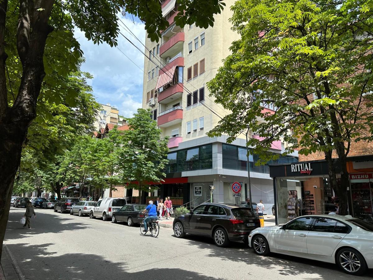 Soin Rooms Tirana Exterior photo