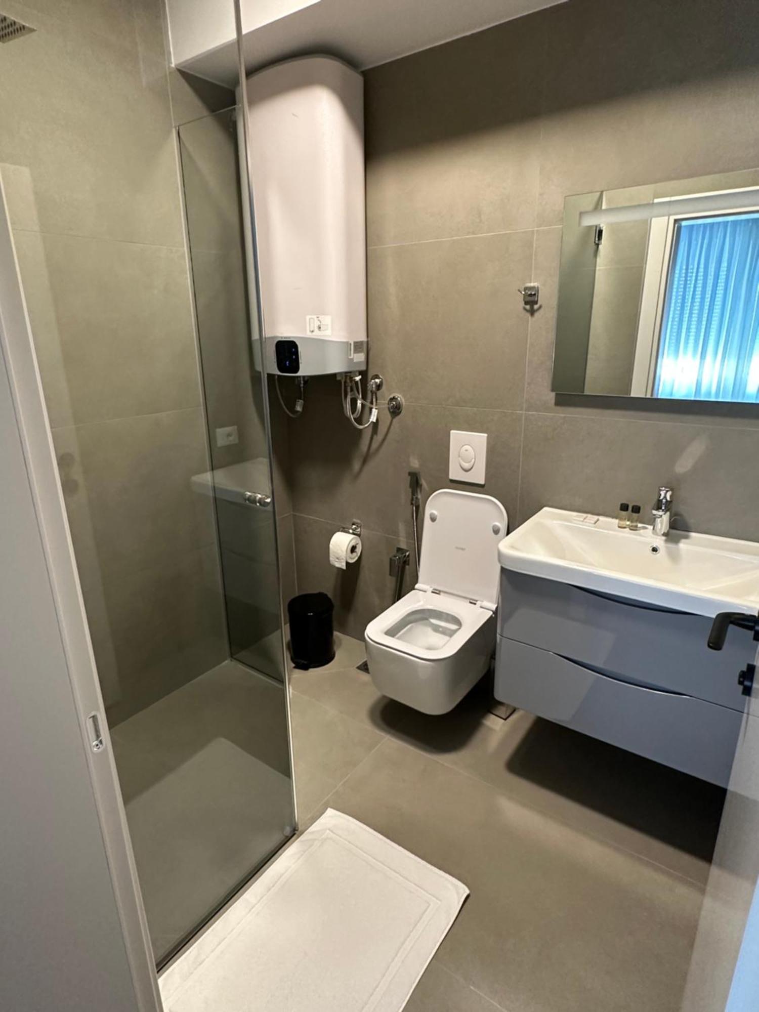 Soin Rooms Tirana Exterior photo